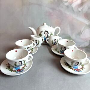 Vintage 1991 Disney Beauty & The Beast Belle Miniature 11 Piece Tea Set